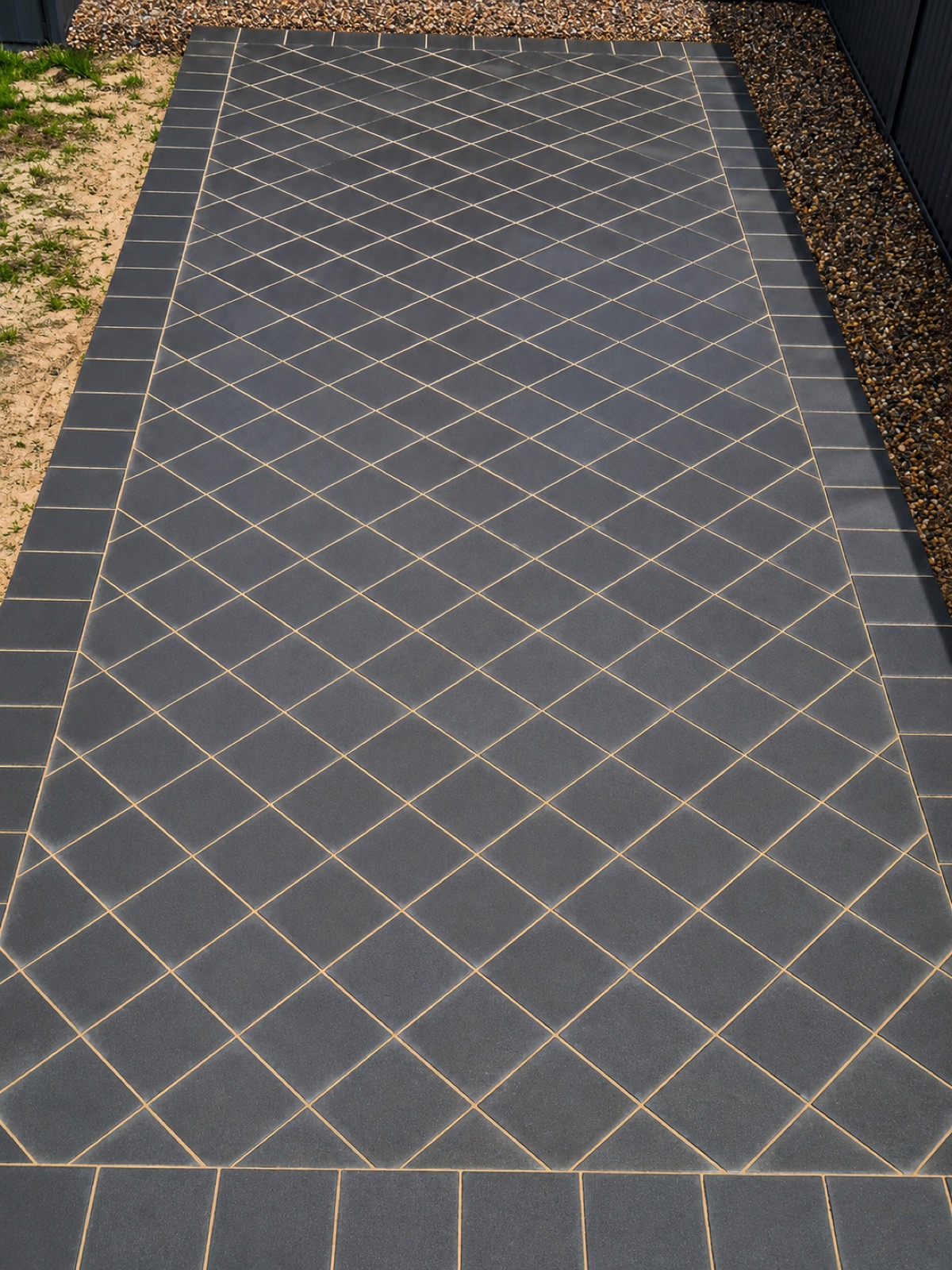Diamond-pattern paving laid by MR Landscapes in Dubbo