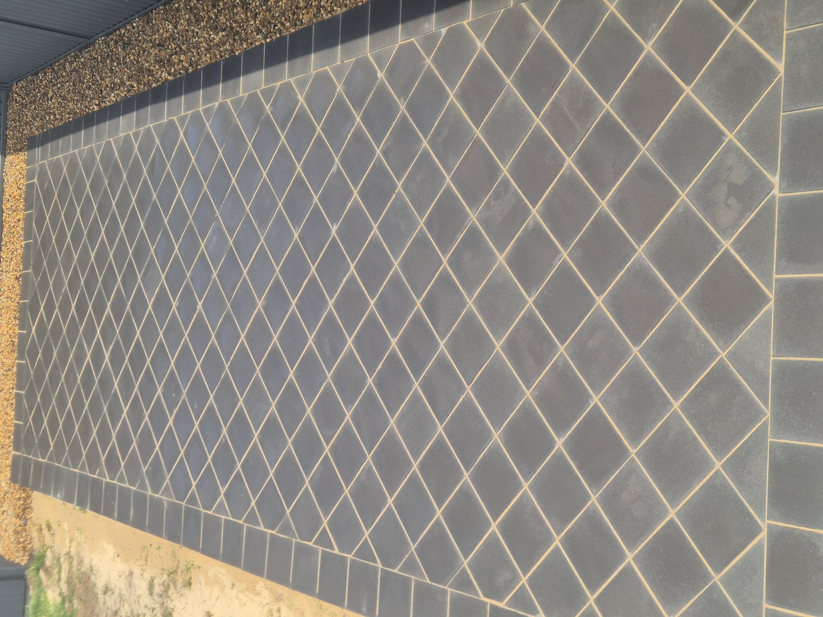 Diamond-pattern paving laid by MR Landscapes in Dubbo