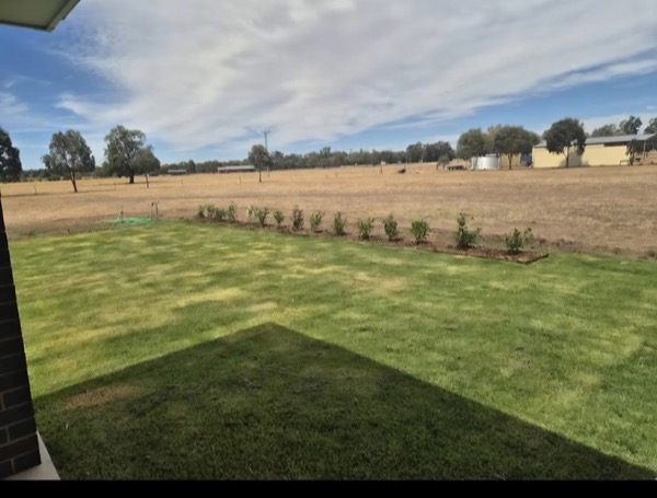 A landscaped front garden and driveway by MR Landscapes